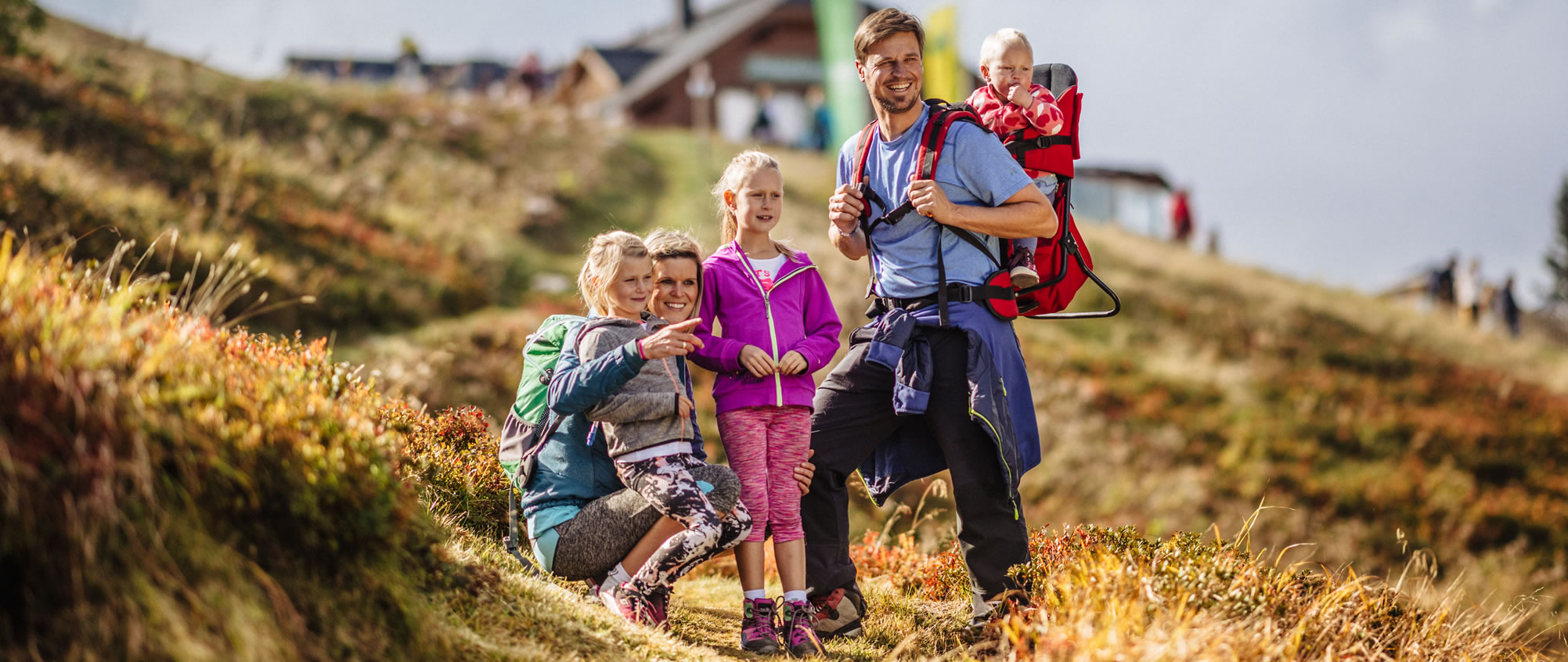 Familie Perner beim Wandern in der Region Schladming-Dachstein