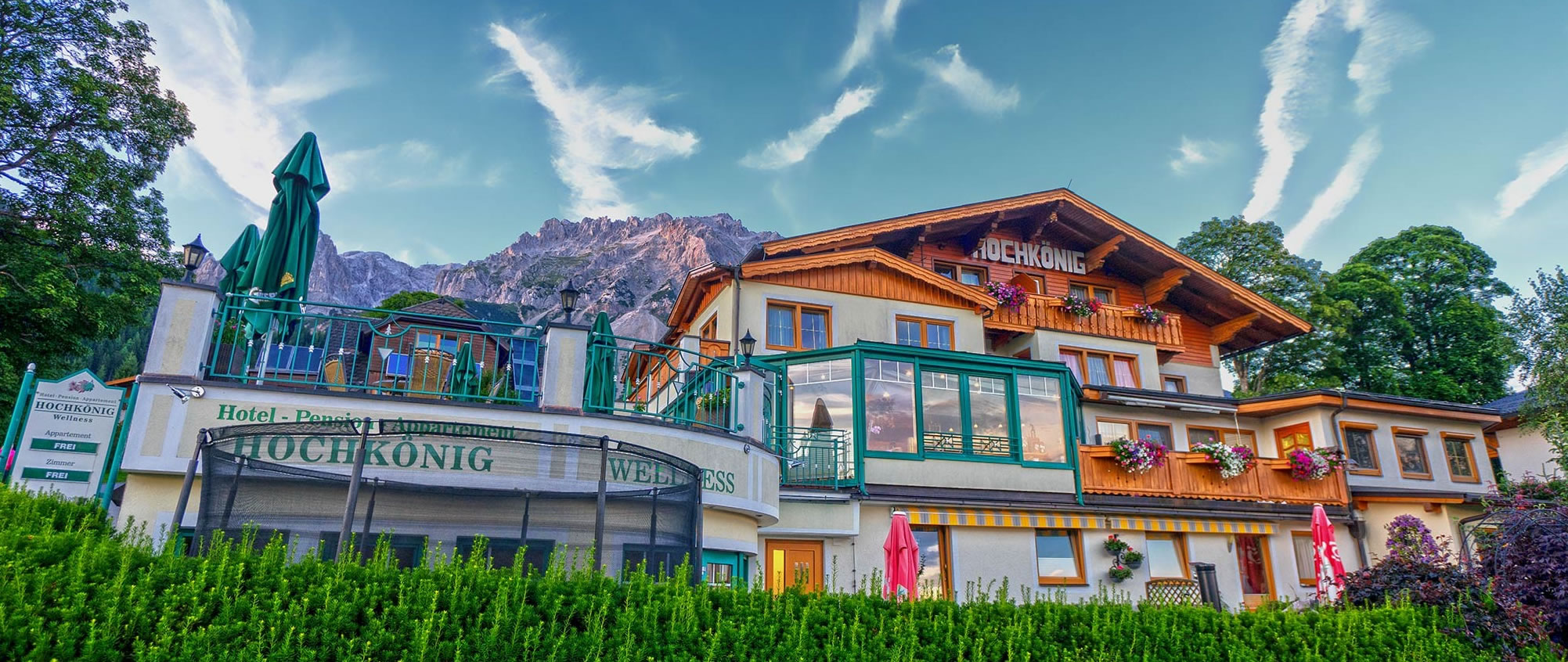 Aparthotel Hochkönig in Ramsau am Dachstein im Sommer