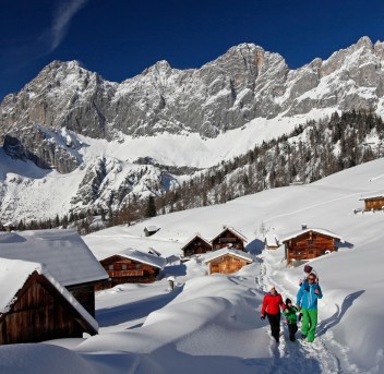 Winterwandergebiet Brandalm im Winter in Ramsau am Dachstein, Steiermark © Photo-Austria